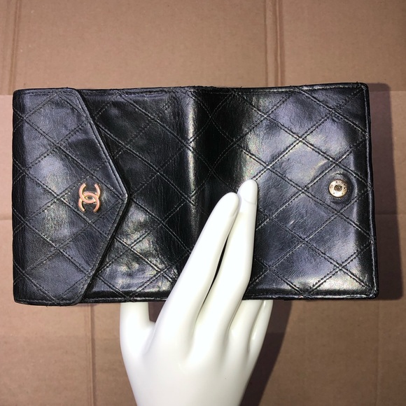 CHANEL Black Diamond Quilted Bifold Lambskin Wallet with Snap Coin Purse Vintage - Picture 4 of 17